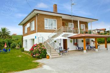 Gîte pour 2 personnes, avec jardin et vue dans Cóbreces