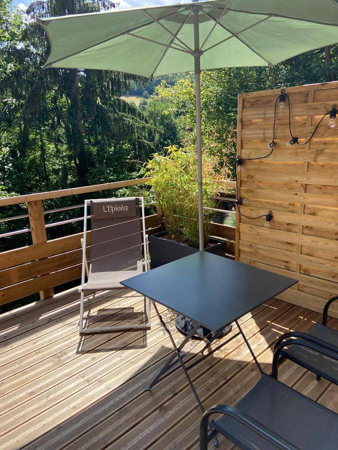 Appartement de vacances pour 4 personnes, avec vue et terrasse, animaux acceptés