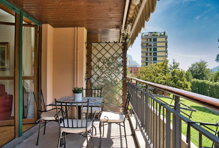 Apartamento entero, Green Terrace Apartment in Lecco Center in Lecco, Alpes de Bérgamo Occidental