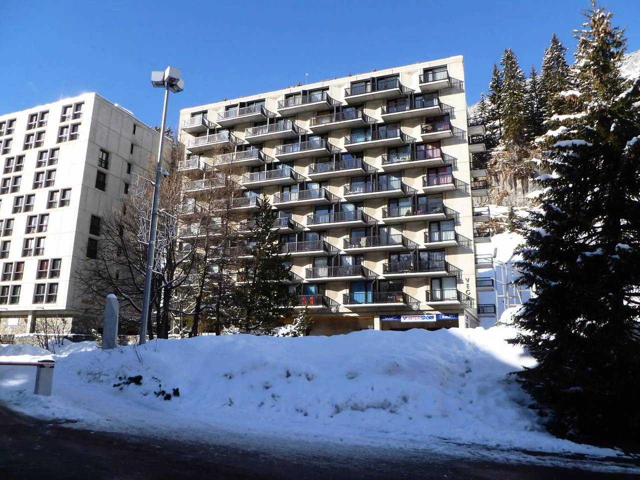 Estudio entero, Luminoso estudio · Cerca de las pistas y tiendas · Balcón in Flaine, Arâches-la-Frasse