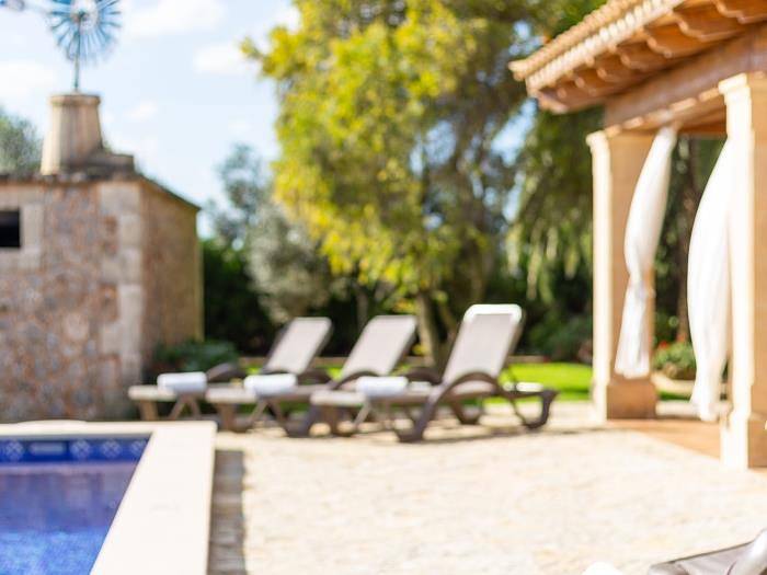 Son March - Espectacular villa con piscina y jardín en las afueras de sa Pobla in Sa Pobla, Mallorca Norte