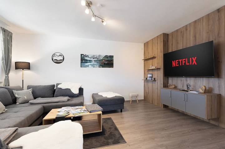 Ferienwohnung für 10 Personen, mit Balkon und Garten - 1