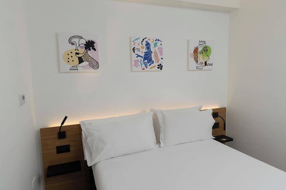 Apartamento entero, Estudio altillo doble superior con balcón in Bagheria, Provincia de Palermo