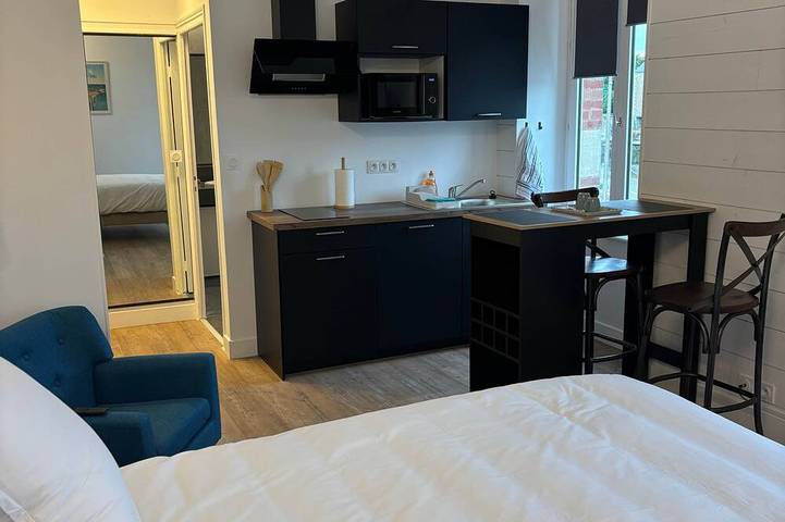 Ganze Wohnung, Tyyann 2: A 26-square-meter studio with a kitchenette and a bathroom in Plancoët, Dinan und Umgebung