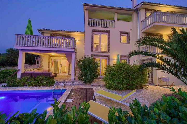 Villa pour 10 personnes, avec piscine et vue sur l’océan ainsi que jardin et vue à Klimno - 3