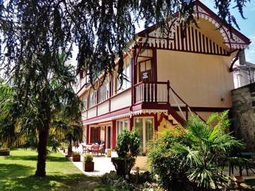 Chambre d’hôte pour 2 personnes, avec jardin ainsi que sauna et jacuzzi dans les Hautes-Pyrénées
