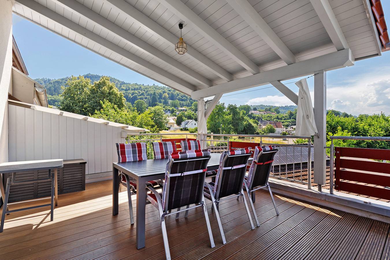 Ganze Wohnung, Ferienwohnung 'Reiselust' mit Privatterrasse und Wi-Fi in Stockach, Bodensee