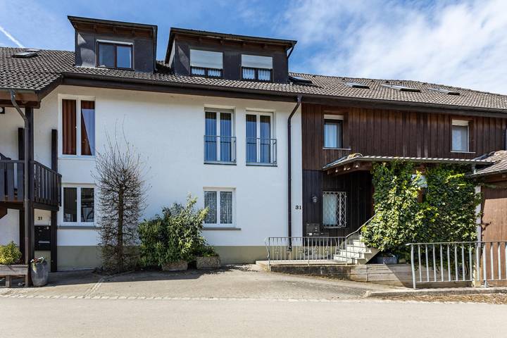 Ferienwohnung für 2 Personen, mit Balkon und Seeblick
