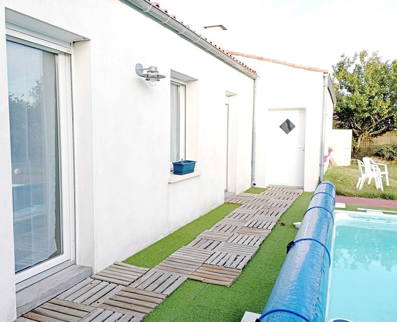 Appartement entier, Charmant appartement avec jardin et piscine à La Jarrie in La Jarrie, Région de La Rochelle
