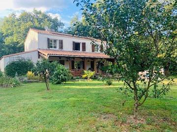 Chambre d’hôte pour 2 personnes, avec vue et terrasse à Corcoué-sur-Logne