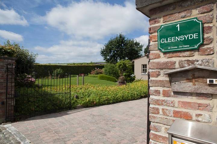 Maison de vacances pour 2 personnes, avec Terrasse et Jardin ainsi que Piscine et Vue à Horebeke
