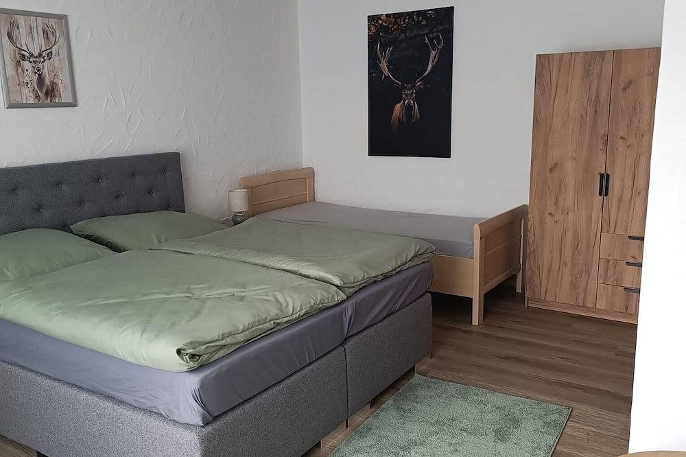 Ganze Wohnung, Gemütliches Dreibettzimmer in Friedenfels, Ostbayern