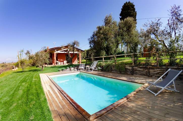 Agriturismo per 4 persone, con Giardino e Piscina a Ponsacco