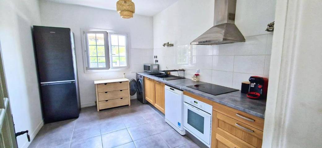 Location de vacances pour 6 personnes, avec jardin et vue à Plan-de-Cuques - 4