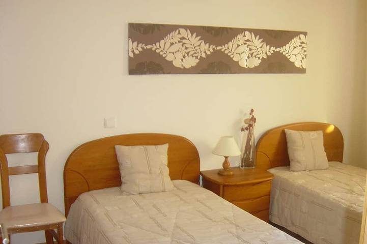 Appartement entier, T1 en promenade confortable de la mer et de la plage, vue sur la mer, Pera Pera Algarve in Armação de Pêra (costa), Armação de Pera