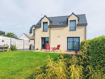 Location de vacances pour 4 personnes, avec jardin et terrasse dans Port de Portsall