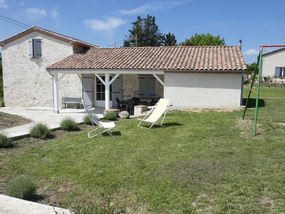 Three-Bedroom House in Nérac, Région de Nérac