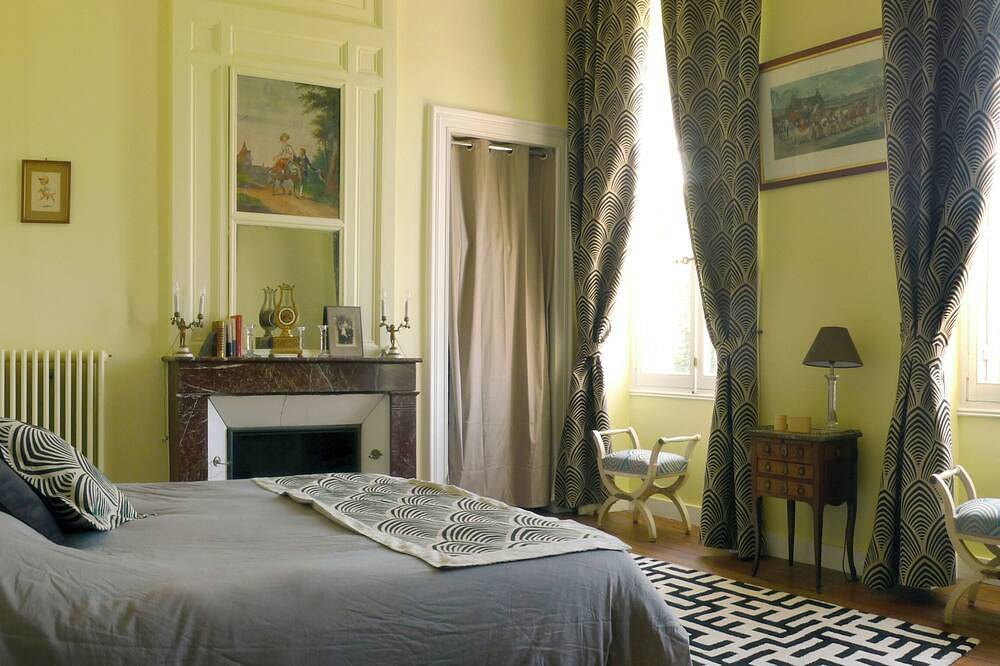 Chateau au coeur du Sud Ouest, idéal en famille et entre amis, jusqu'à 25 pax in Sauveterre-Saint-Denis, Région d'Agen