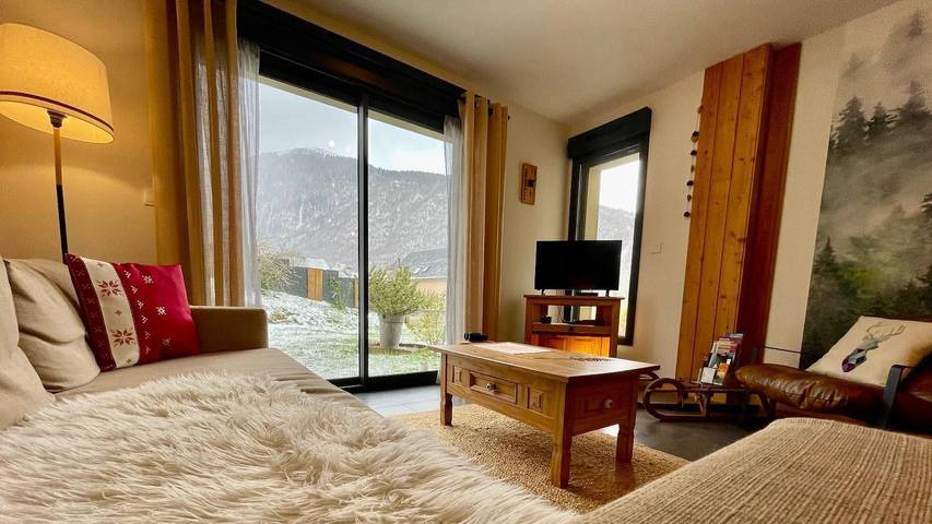 Gîte pour 4 personnes, avec jardin à Loudenvielle - 2