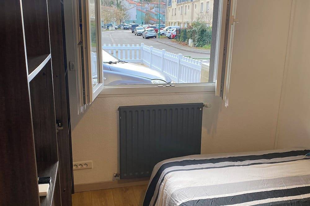 Appartement entier, Nancy,Superbe studio climatisé à 3 mn de la place Stanislas,Wifi,cuisine équipée in Malzéville, Région de Nancy