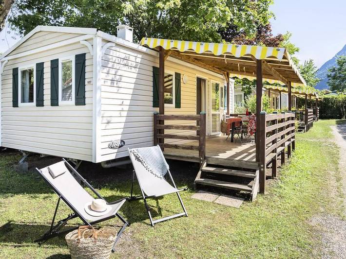 Camping pour 4 personnes, avec bassin pour enfant en Rhône-Alpes - 2