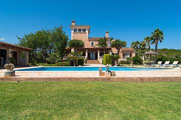 Villa für 10 Personen, mit Whirlpool und Garten in s'Horta