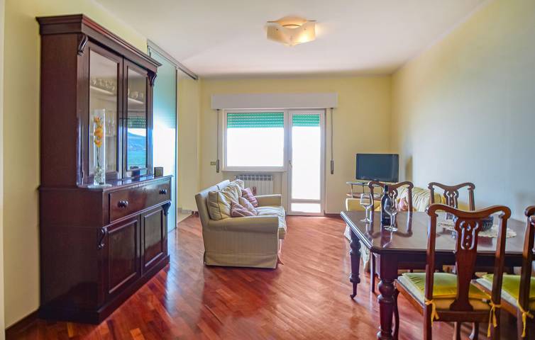 Apartamento vacacional entero, Apartamento con vistas al mar en Orbetello con aparcamiento y cocina in Orbetello, Provincia de Grosseto