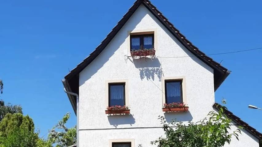 Ferienhaus für 10 Personen, mit Garten in Gera