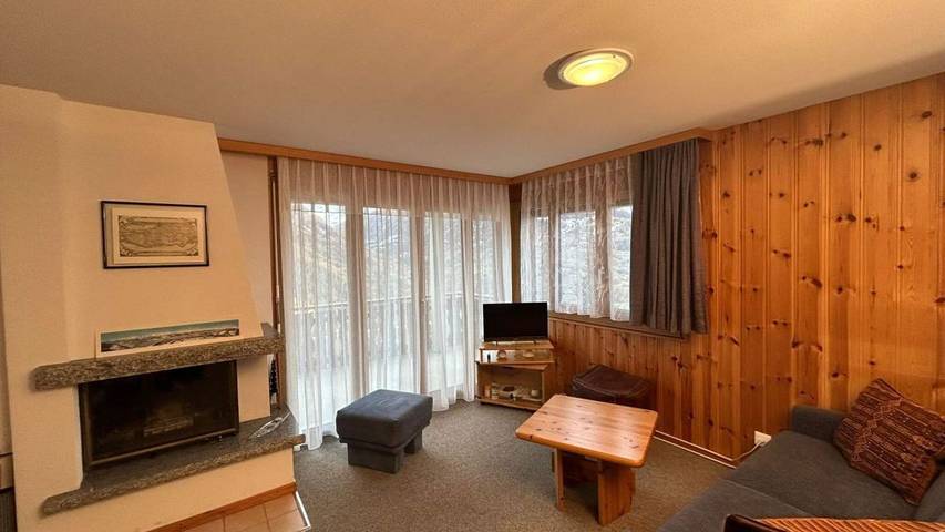 Ferienwohnung für 6 Personen, mit Terrasse und Pool in Nendaz
