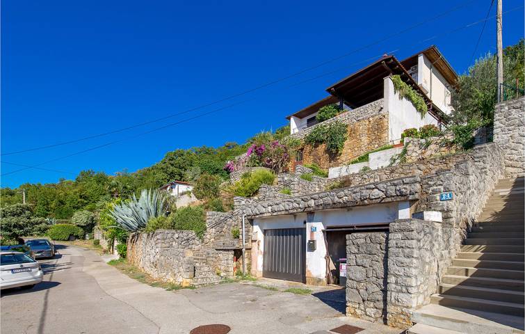 Ferienwohnung für 8 Personen, mit Garten und Terrasse in Grad Opatija - 2