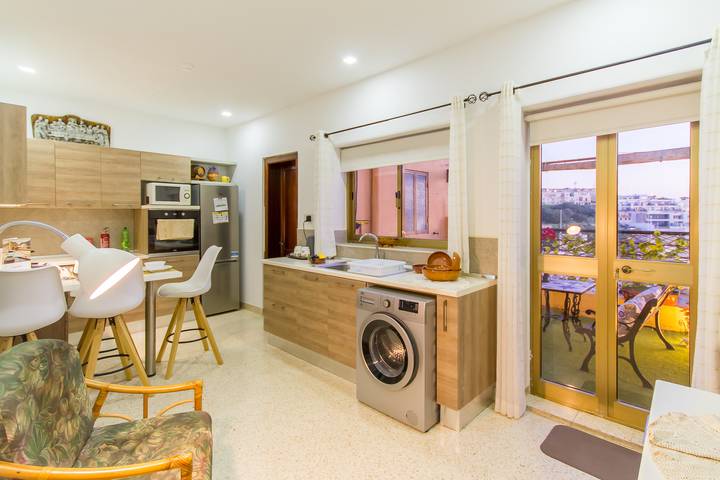 Casa vacanza per 4 persone, con balcone, adatto a famiglie con bambini a Malta