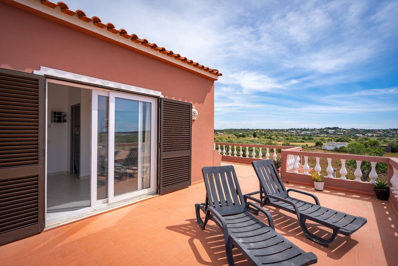 Quarto "Rocha" com piscina partilhada, Wi-Fi e ar condicionado in Pêra, Alcantarilha e Pêra