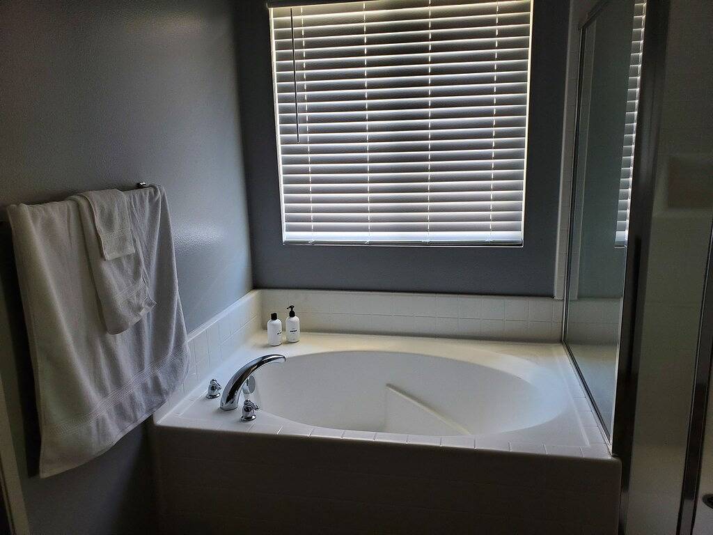 Peaceful Home - 7 minutes from empire polo club in Coachella, Coachella Valley