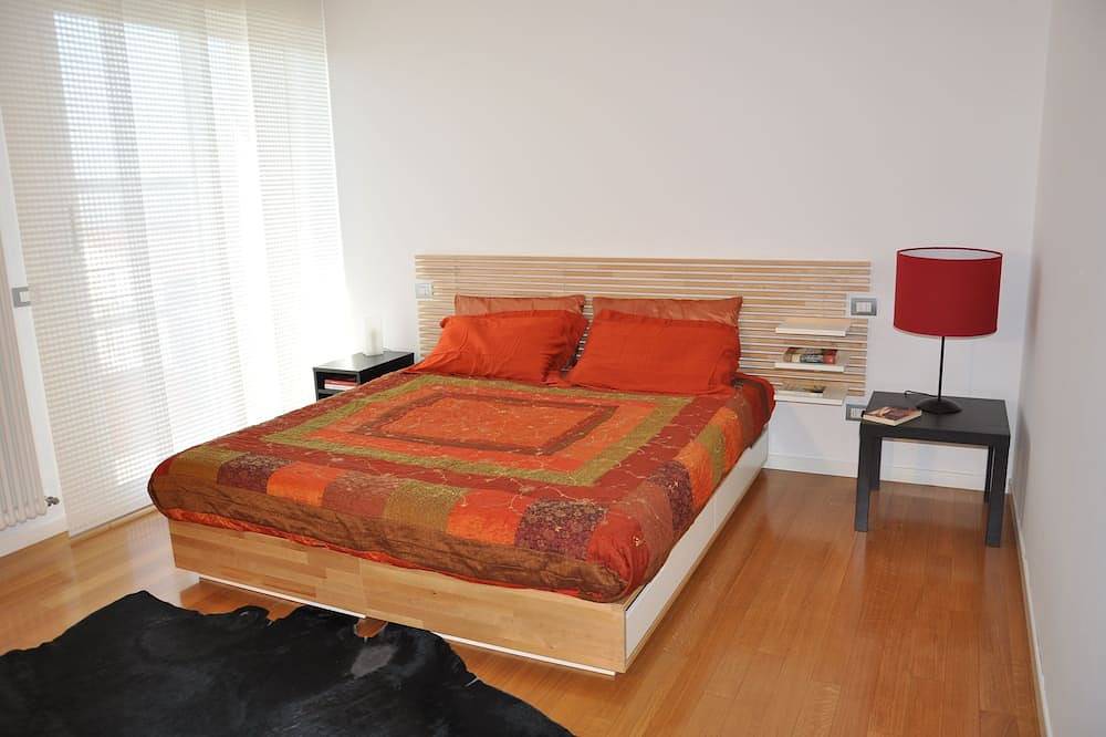 Apartamento entero, Grande, luminoso y confortable !!! in Padua, Provincia de Padova
