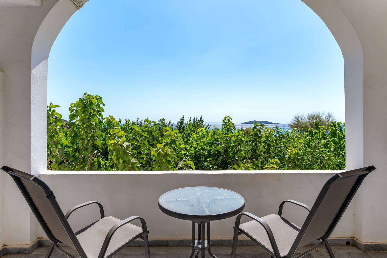 Casa de vacaciones '5 Kypri Seaview Perasma Studio' con vistas al mar, Wi-Fi y aire acondicionado in Andros (desambiguación)