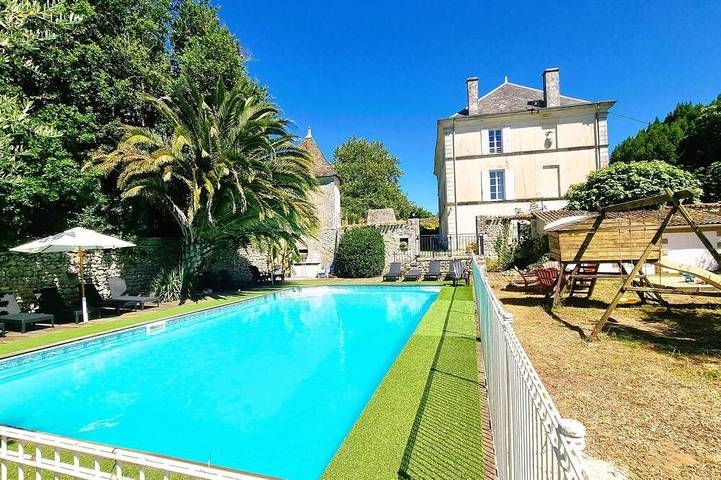 Villa pour 15 personnes, avec balcon et jardin