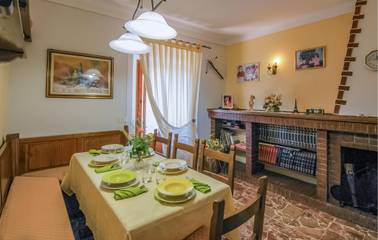 Agriturismo per 6 Persone in Barga, Parco Regionale delle Alpi Apuane, Foto 4