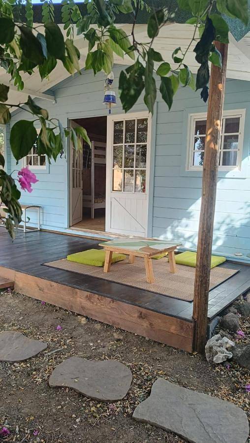 Chalet per 4 persone, con giardino e terrazza nonché panorama in Sardegna