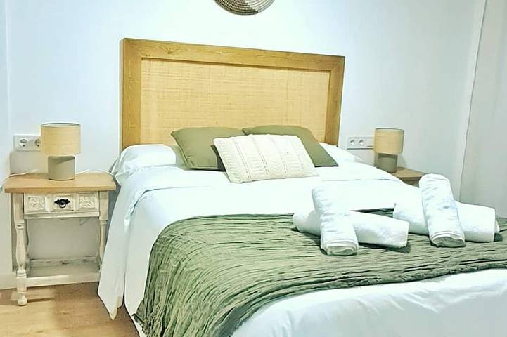 Ferienwohnung für 7 Personen, mit Pool und Garten sowie Terrasse in Benajarafe - 2