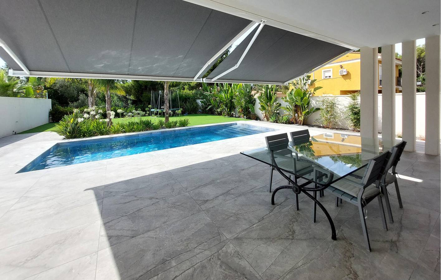 Amplio Apartamento con Piscina, WiFi y Parking | Cerca del Restaurante Torre de Porta Coeli in Serra, Provincia de Valencia