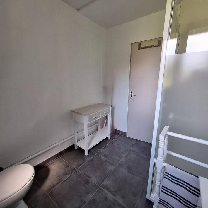 Gîte pour 4 personnes, avec terrasse et vue, animaux acceptés dans Camelin - 3