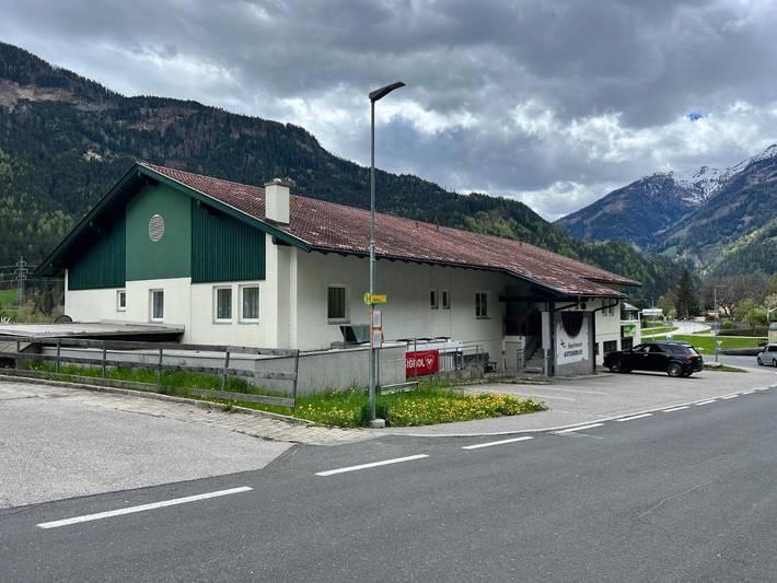 Ferienhaus für 8 Personen, mit Ausblick und Balkon in Flattach