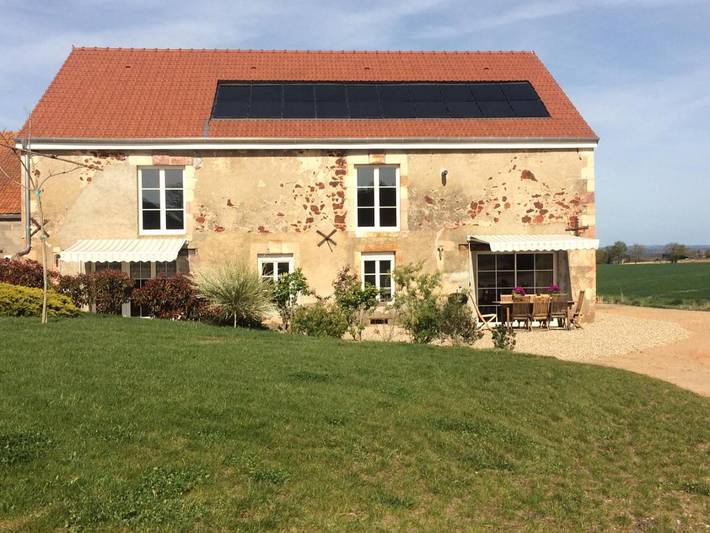 Location de vacances pour 8 personnes, avec vue ainsi que piscine et jardin, animaux acceptés à Épineuil-le-Fleuriel - 2