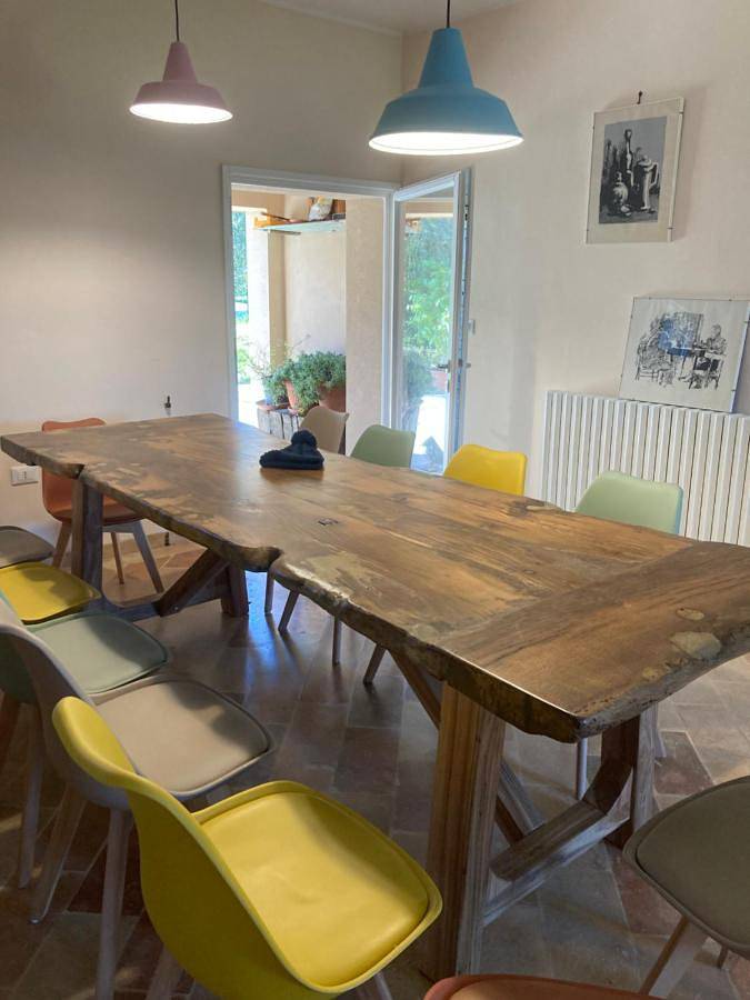 Chambre d’hôte pour 19 personnes, avec vue ainsi que jardin et piscine dans Marche - 3