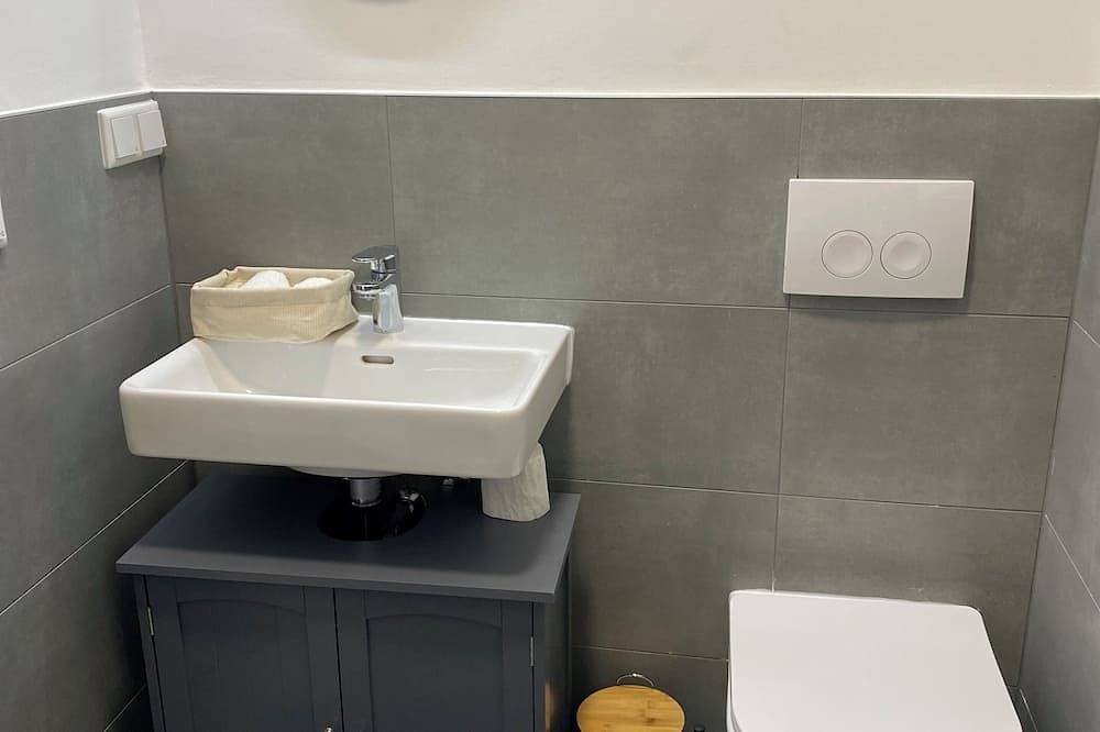 Geheel appartement, 1 room studio apartment  in Kalk (Keulen), Keulen