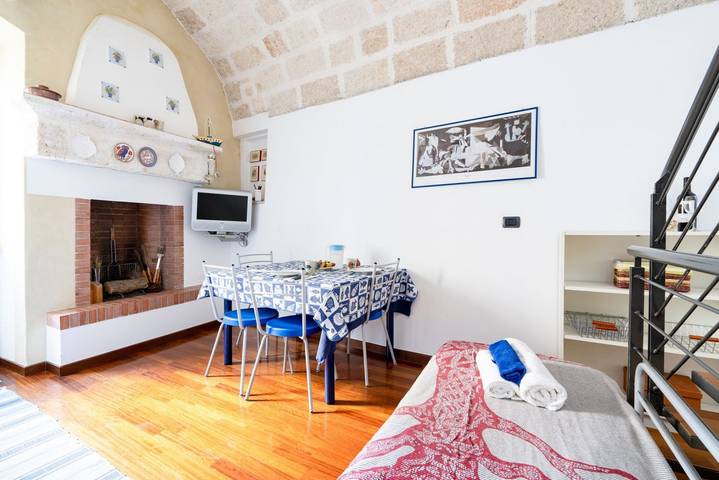 Appartamento intero, Casa Joy Central Apt - with Terrace in Lama Monachile (Polignano a Mare), Polignano a Mare