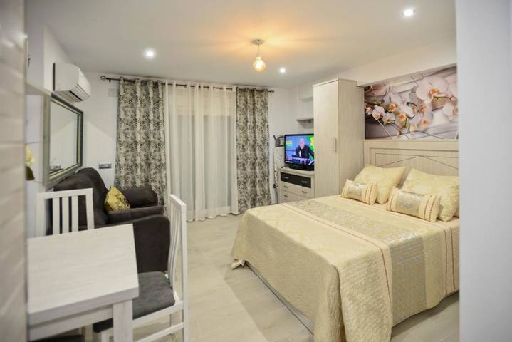 Apartamento para 3 personas, con jardín y vistas en Torre del Mar