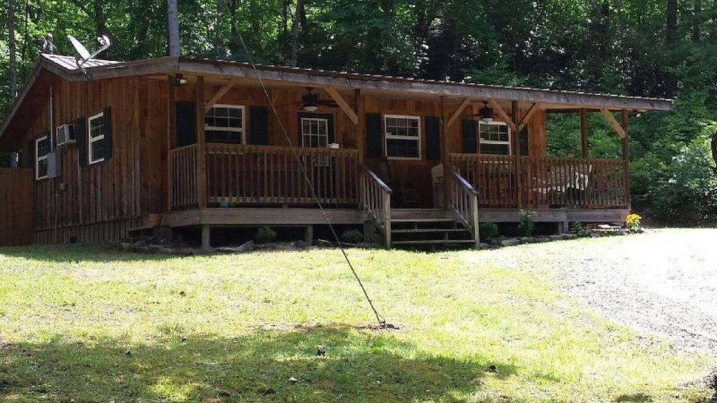 Glamping for 5 Guests in Blue Ridge Mountains, North Carolina