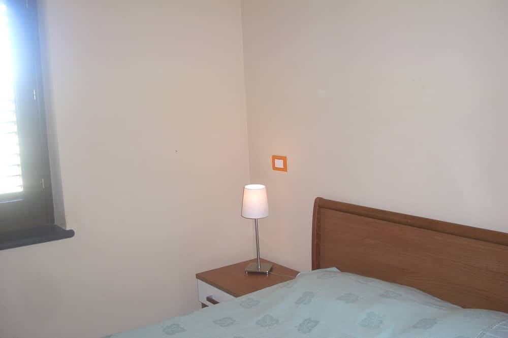 Ganze Wohnung, Casa Elisabetta apt. 2: magnificent view, Mediterranean Sea, Cilento in Pisciotta, Cilento