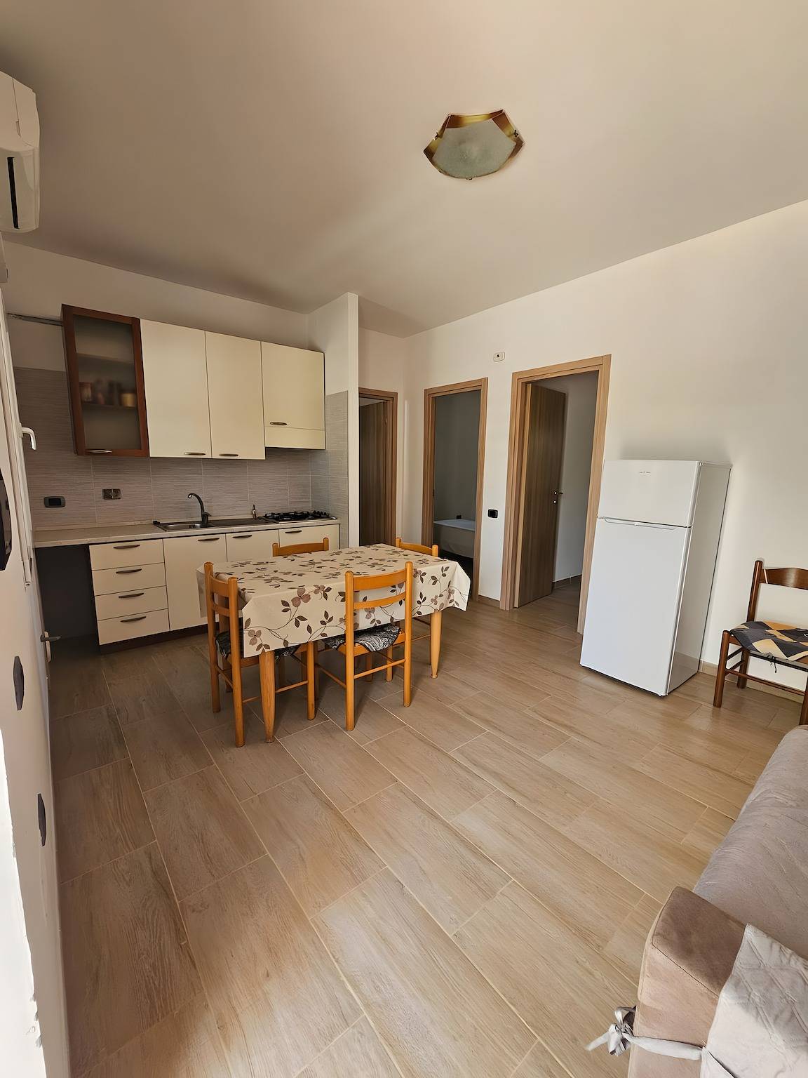 Casa Vacacional 'Trilocale' con Terraza Privada, Jardín Compartido y Aire Acondicionado in Vieste, Gargano